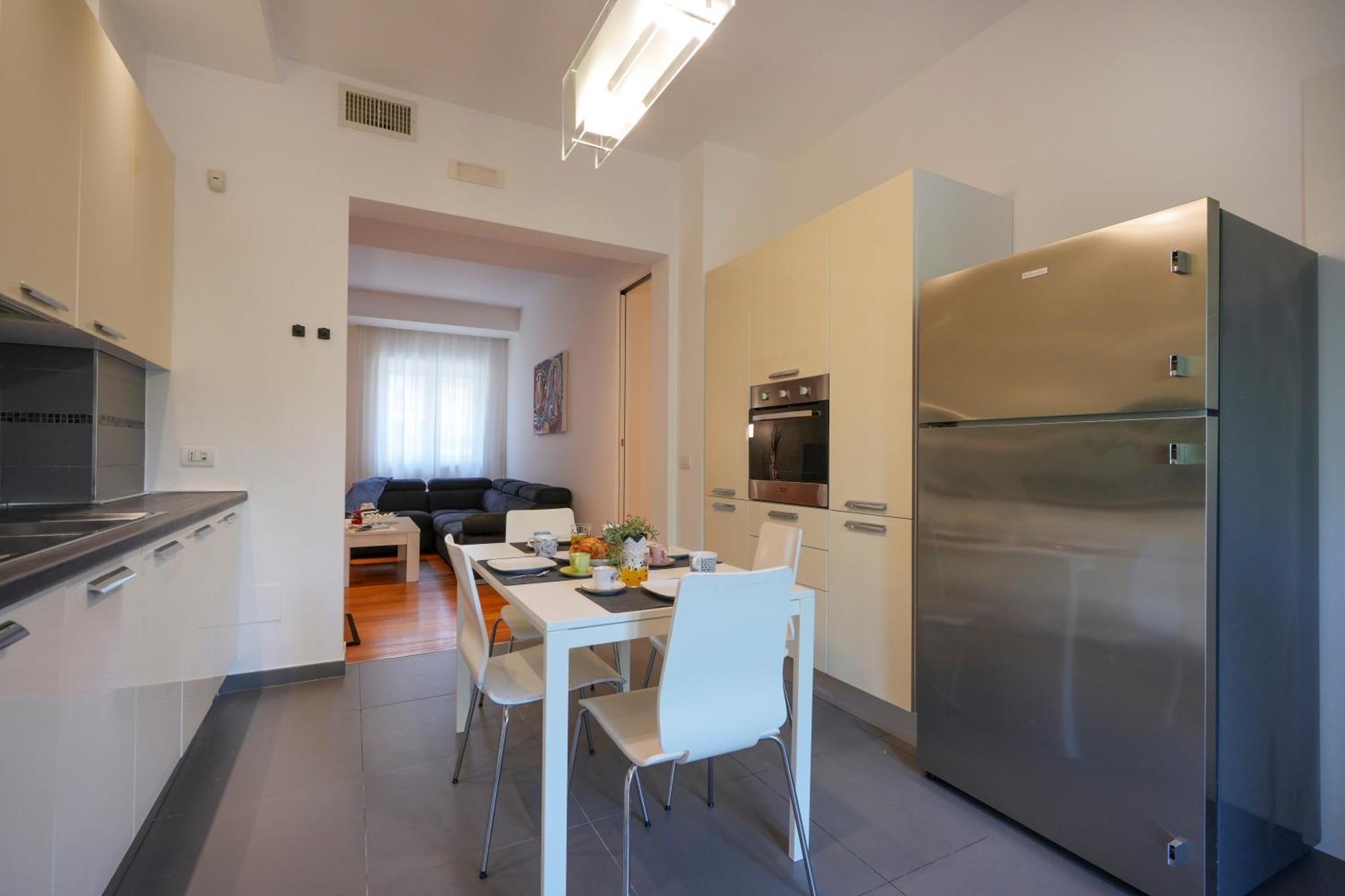 Gli Aquiloni Apartment - Steps From The Station Bari Exterior foto